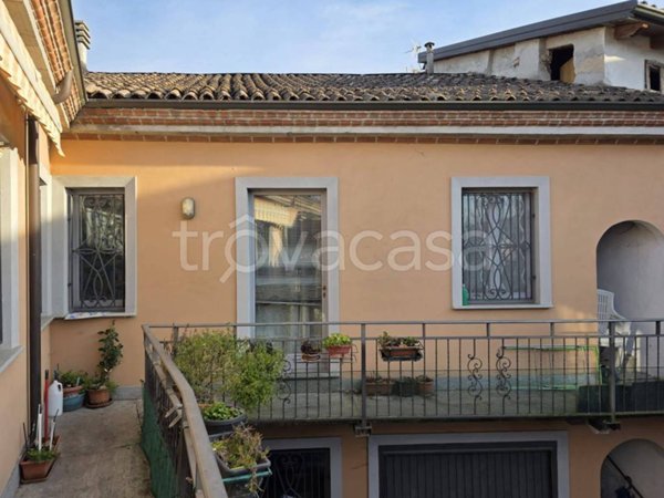 appartamento in affitto a Valenza