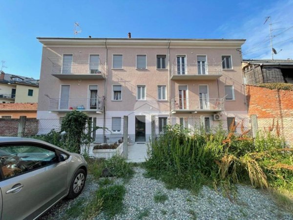 appartamento in affitto a Valenza