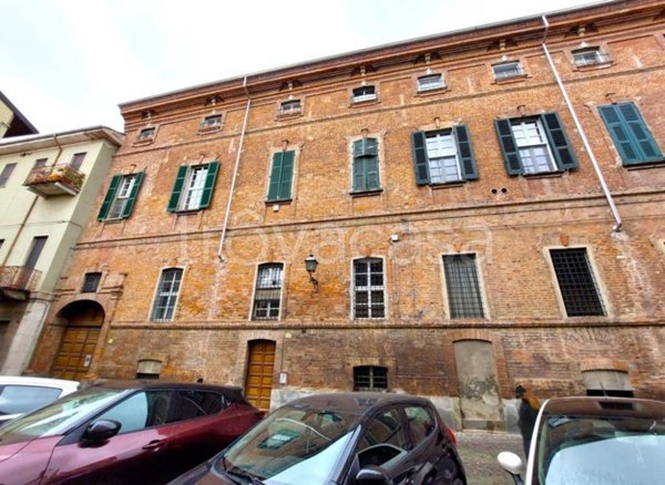 appartamento in affitto a Valenza