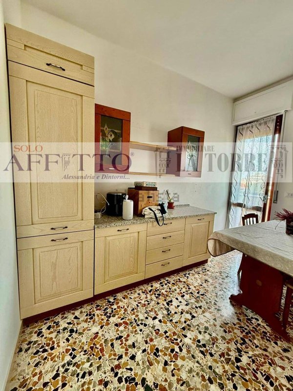 appartamento in affitto a Valenza