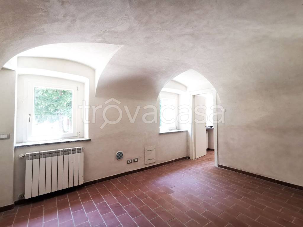 appartamento in affitto a Valenza