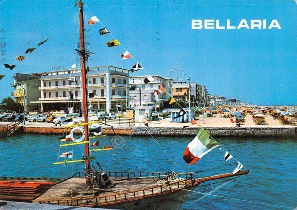 negozio in affitto a Bellaria-Igea Marina in zona Bellaria