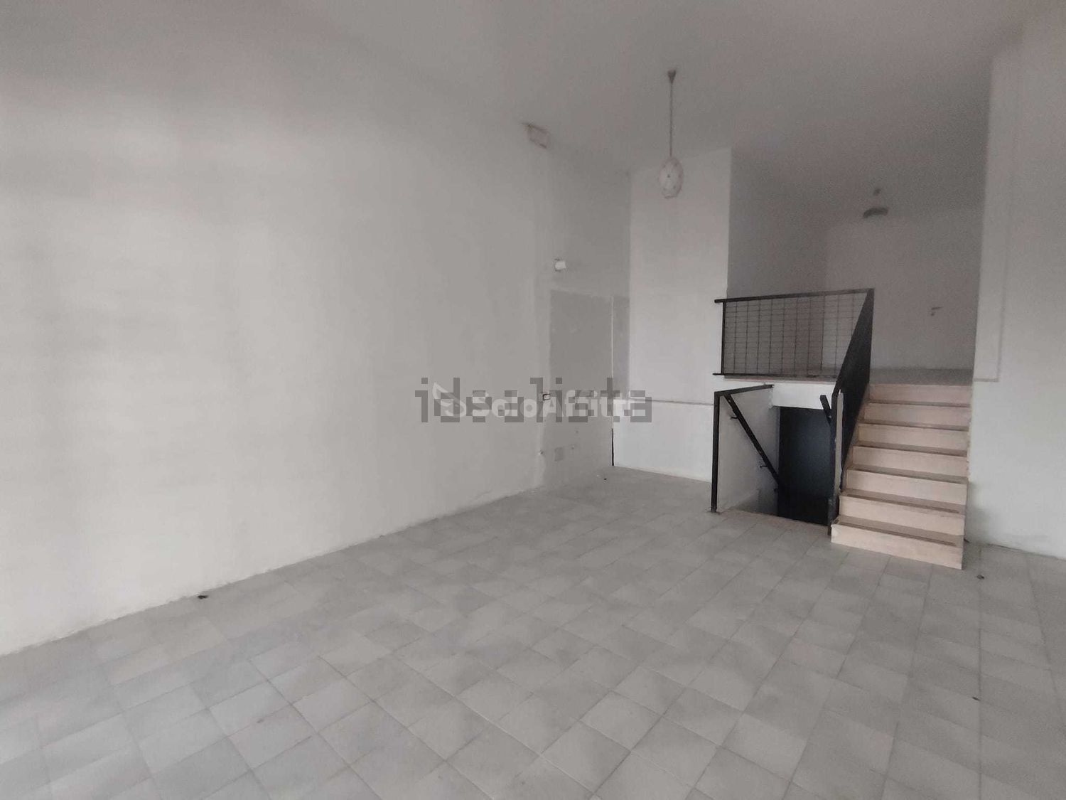 locale commerciale in affitto a Bellaria-Igea Marina in zona Igea Marina