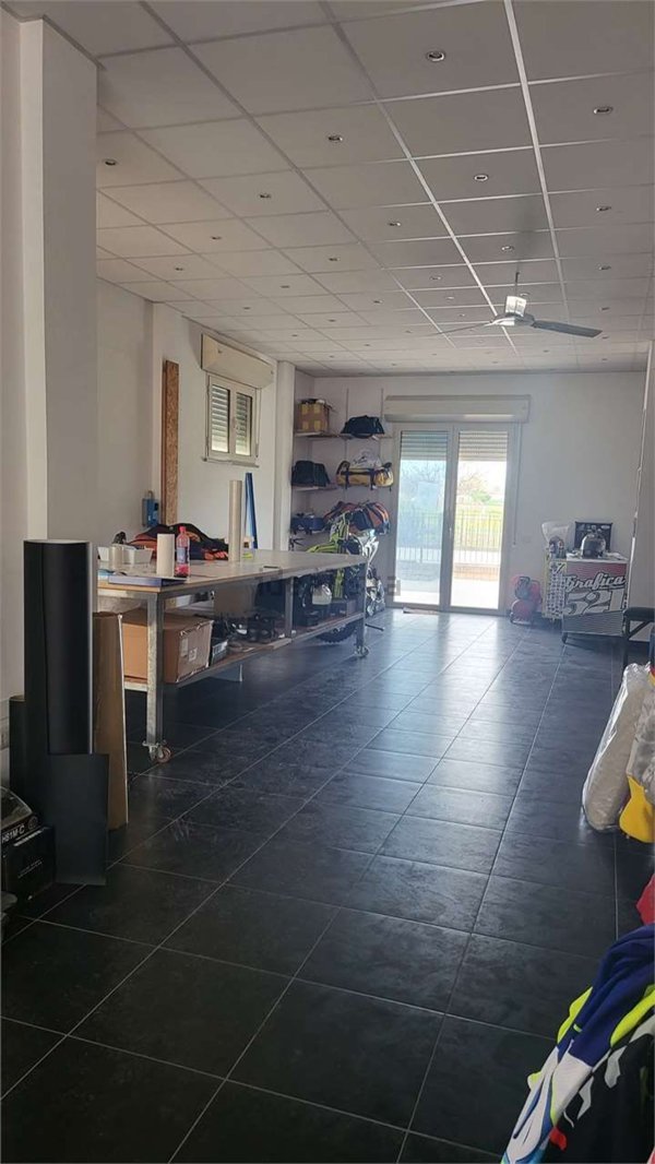 negozio in affitto a Cattolica