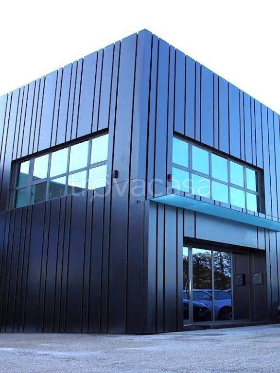 capannone in affitto a Cattolica