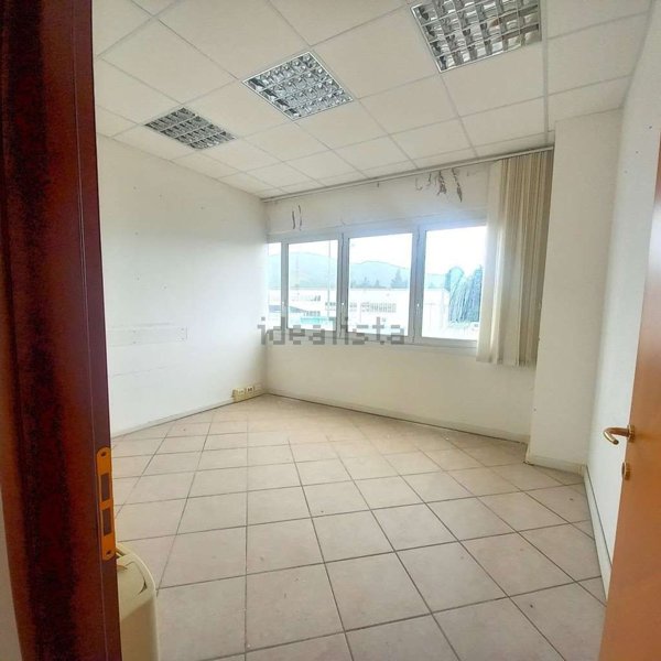 capannone in affitto a Cattolica