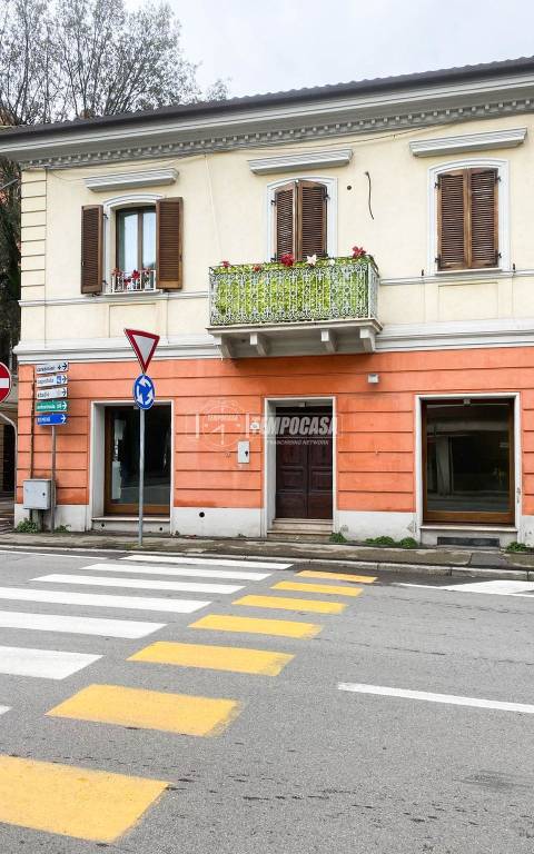 negozio in affitto a Cattolica