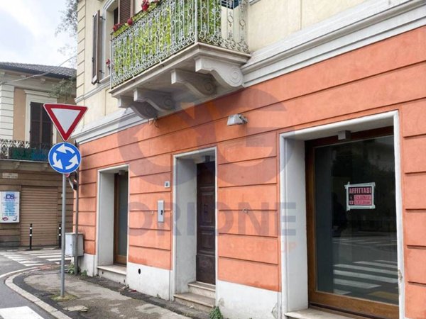 negozio in affitto a Cattolica