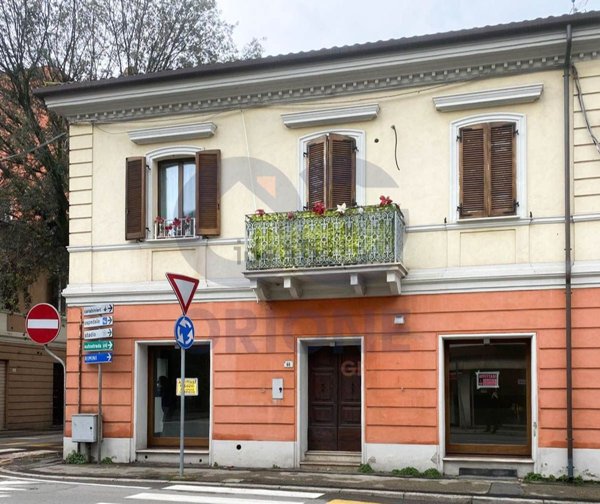 locale commerciale in affitto a Cattolica