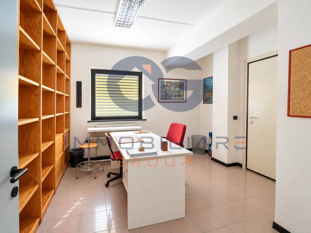 negozio in affitto a Cattolica