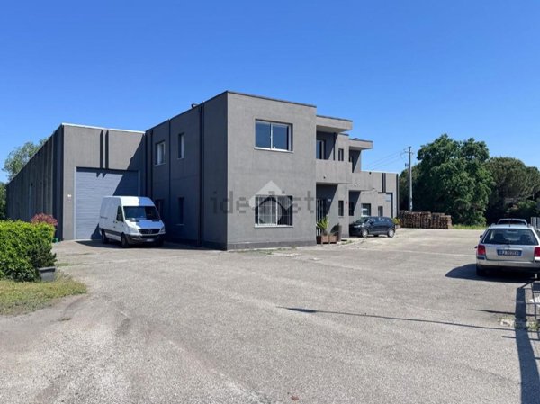 capannone in affitto a Coriano in zona Cerasolo