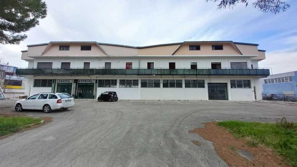 negozio in affitto a Coriano in zona Cerasolo