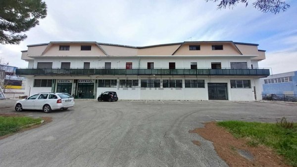 locale commerciale in affitto a Coriano in zona Cerasolo