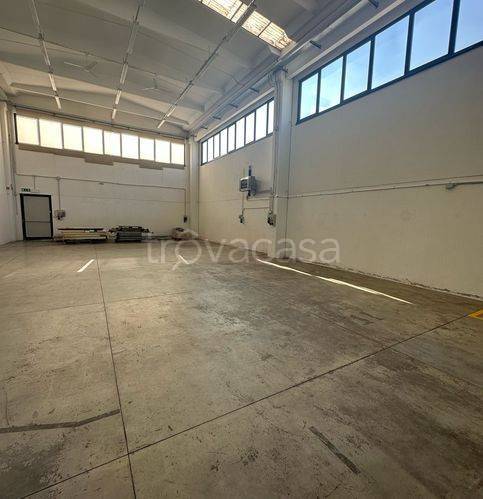 locale commerciale in affitto a Coriano