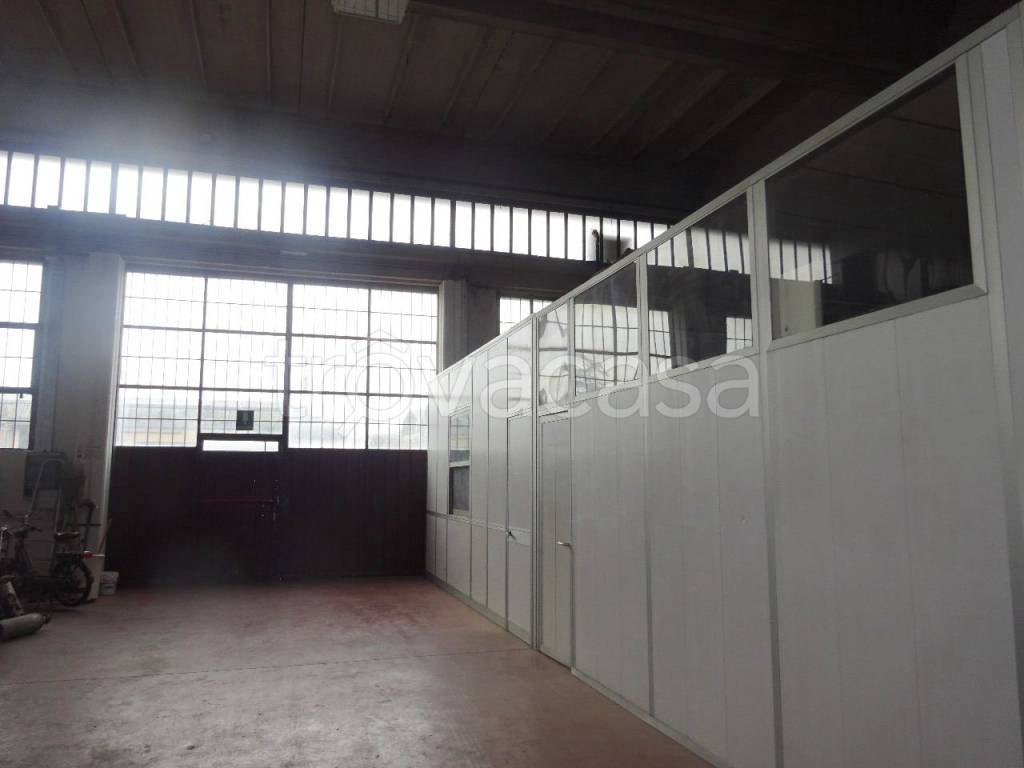 locale commerciale in affitto a Coriano