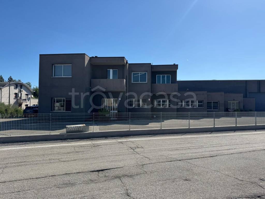 negozio in affitto a Coriano in zona Cerasolo