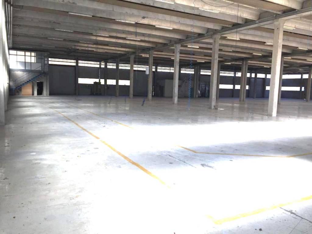 locale commerciale in affitto a Coriano in zona Cerasolo