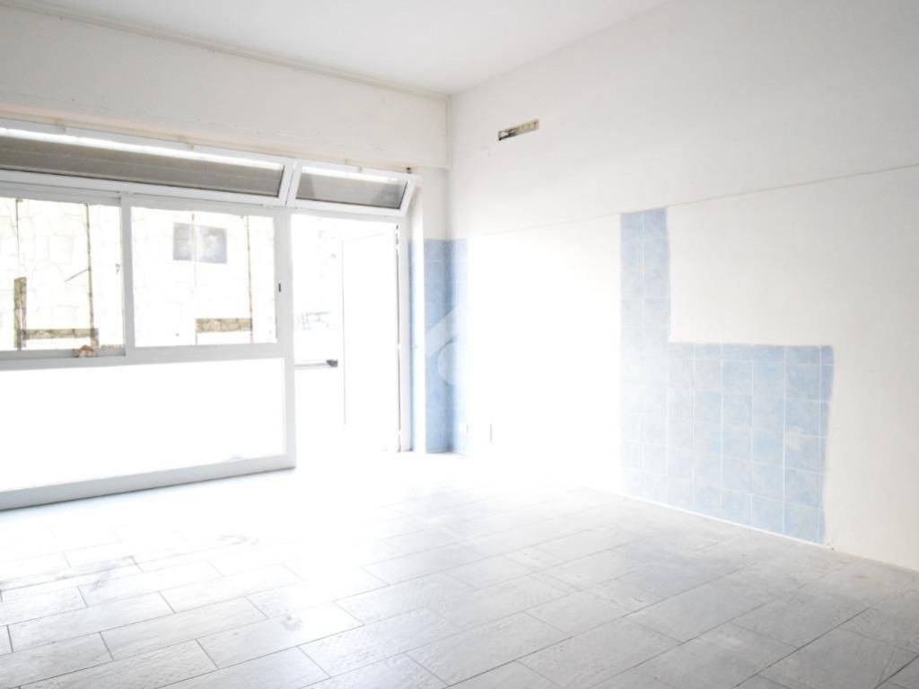 negozio in affitto a Misano Adriatico