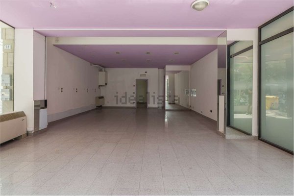 locale di sgombero in affitto a Misano Adriatico in zona Misano Brasile