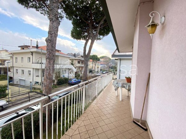 appartamento in affitto a Riccione in zona Alba