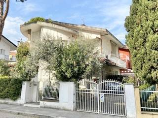 casa indipendente in affitto a Riccione