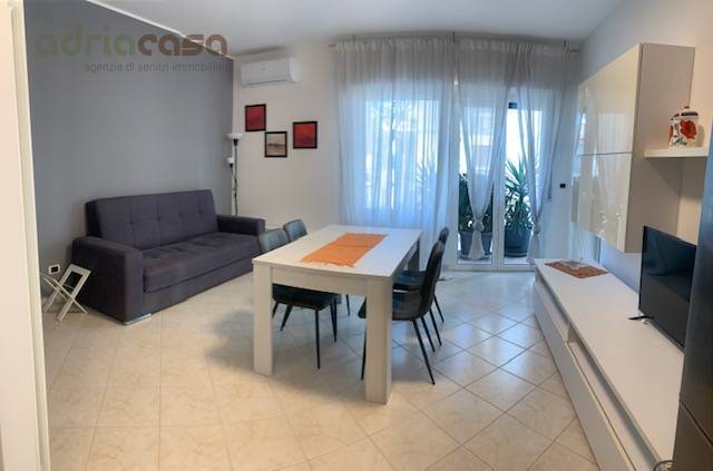 appartamento in affitto a Riccione in zona Alba