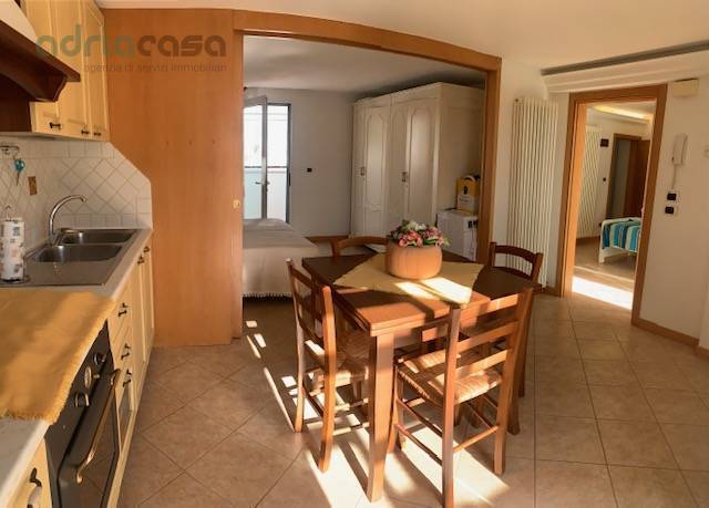 appartamento in affitto a Riccione in zona Alba