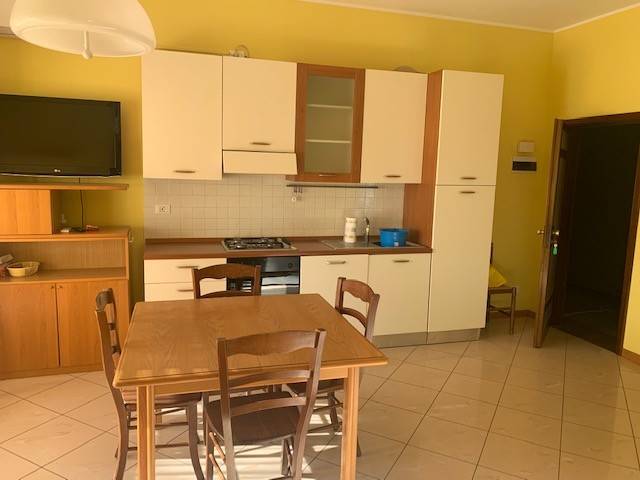 appartamento in affitto a Riccione in zona Alba