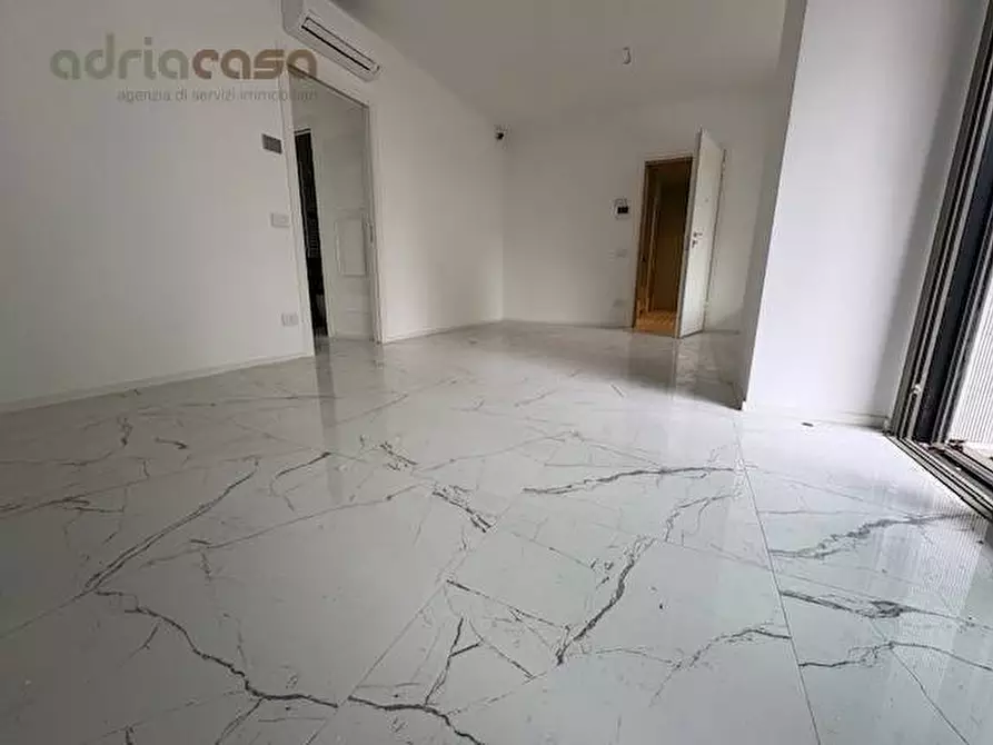 ufficio in affitto a Riccione in zona Centro Storico