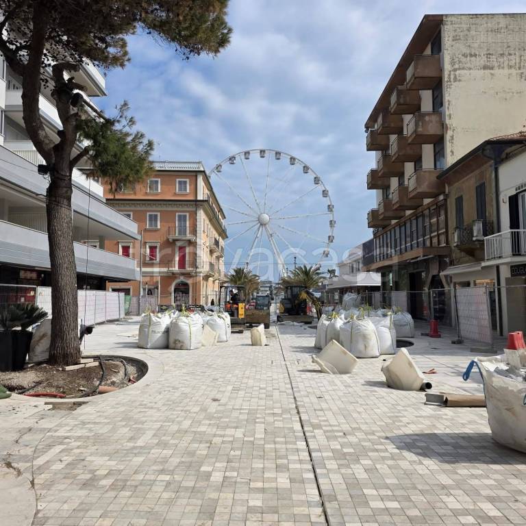 negozio in affitto a Riccione