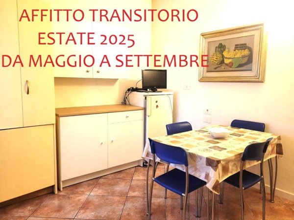 appartamento in affitto a Riccione in zona Alba