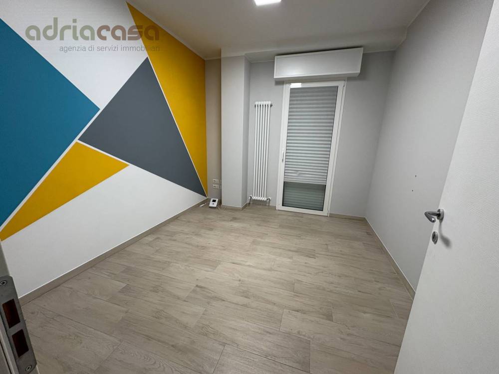 ufficio in affitto a Riccione in zona Centro Storico