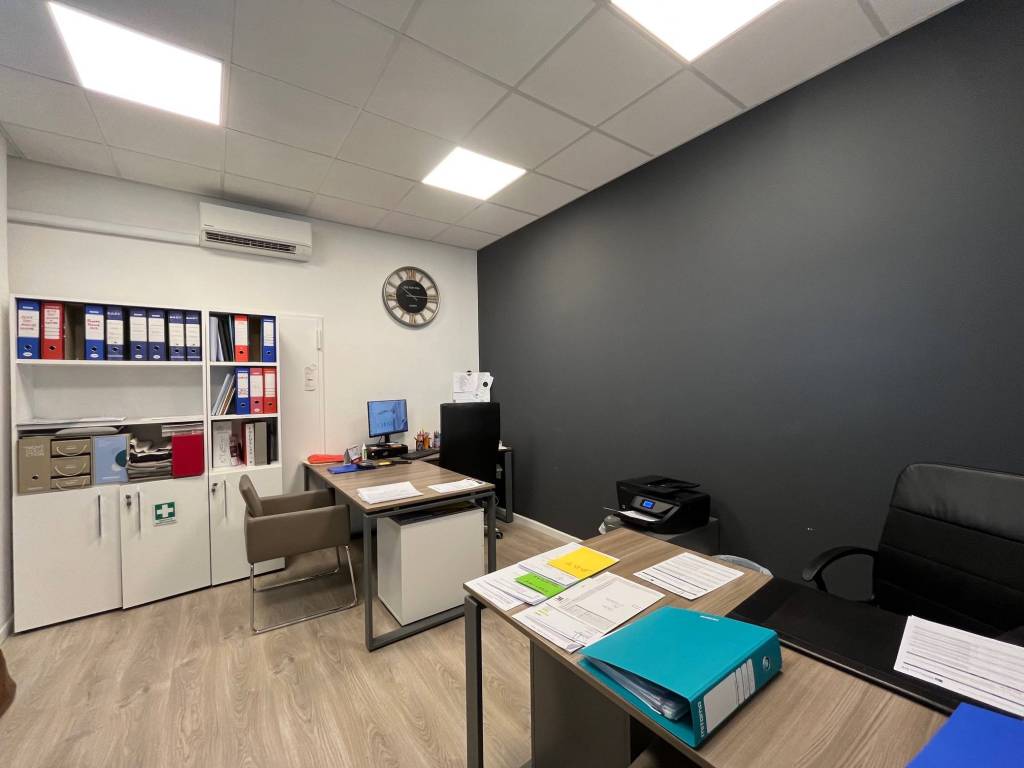 ufficio in affitto a Riccione in zona San Lorenzo
