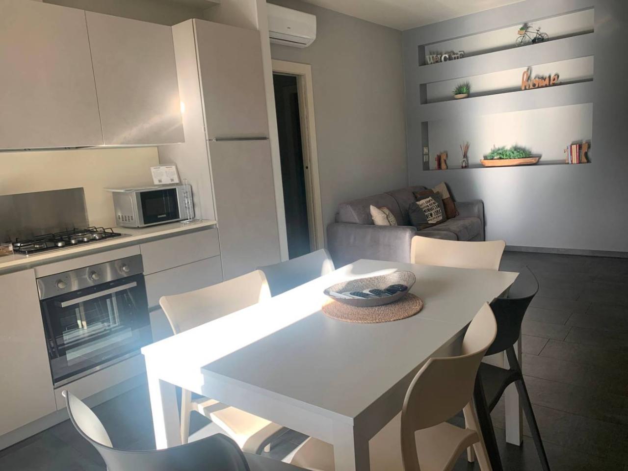 appartamento in affitto a Riccione in zona Marano