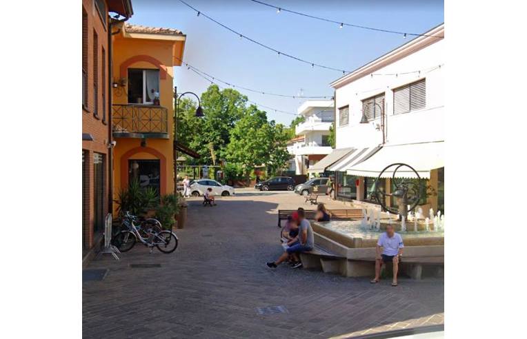 locale commerciale in affitto a Riccione in zona Centro Storico