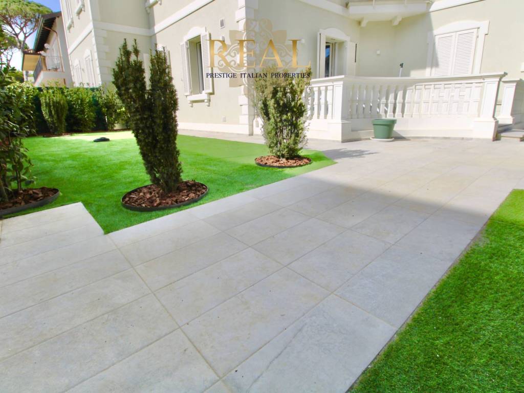 appartamento in affitto a Riccione in zona Alba