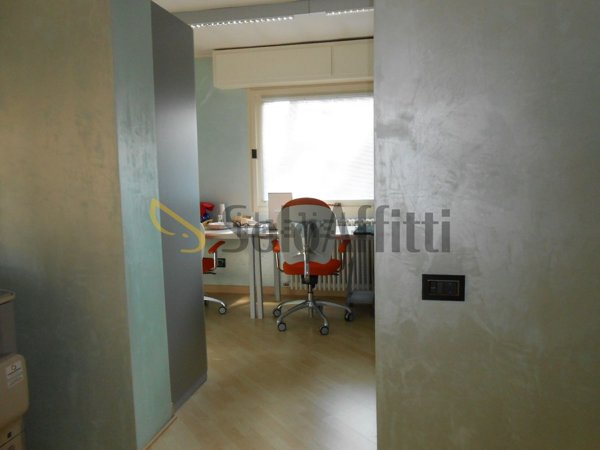 ufficio in affitto a Riccione