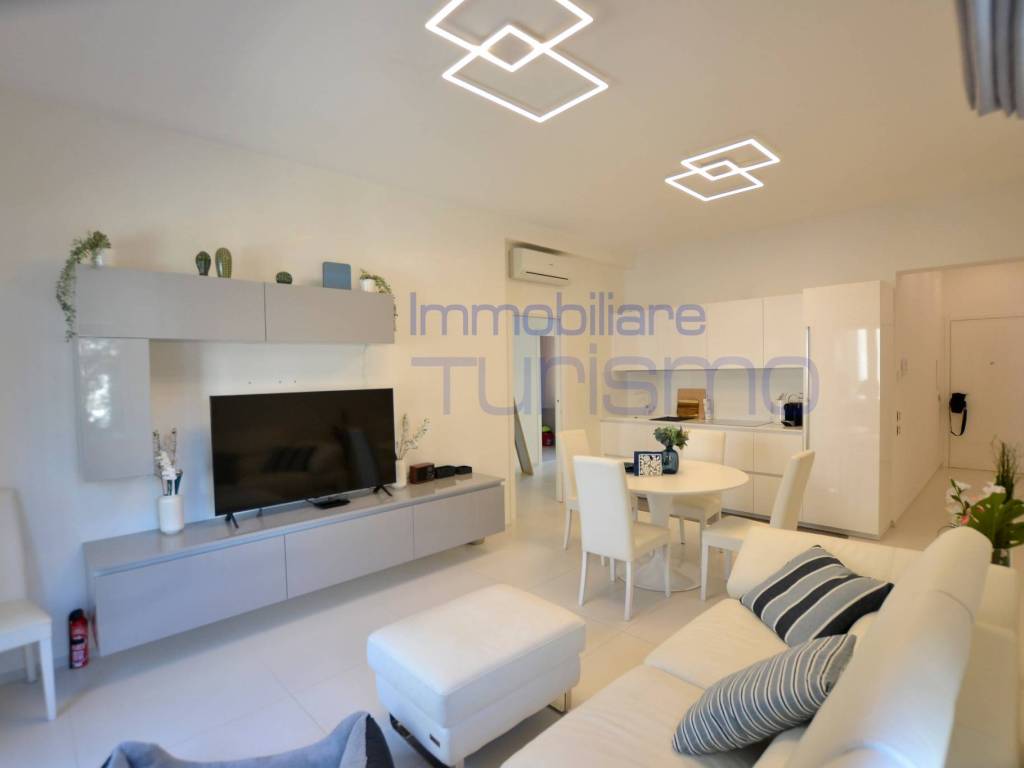 appartamento in affitto a Riccione in zona Centro Storico