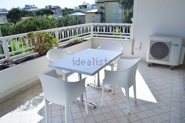 appartamento in affitto a Riccione in zona Alba