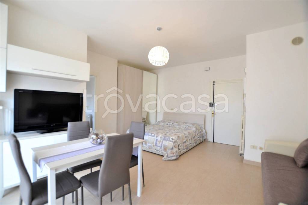 appartamento in affitto a Riccione in zona Marano