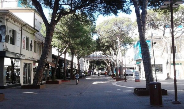 negozio in affitto a Riccione