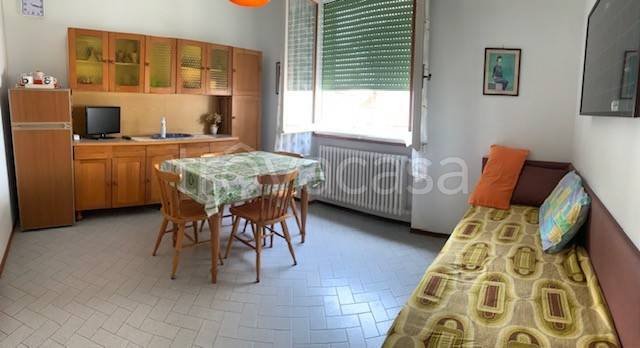 appartamento in affitto a Riccione in zona Alba