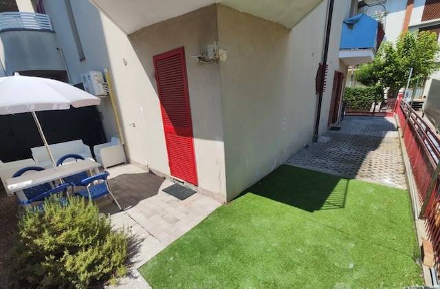 appartamento in affitto a Riccione in zona Alba