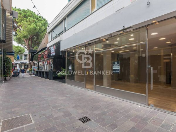 negozio in affitto a Riccione