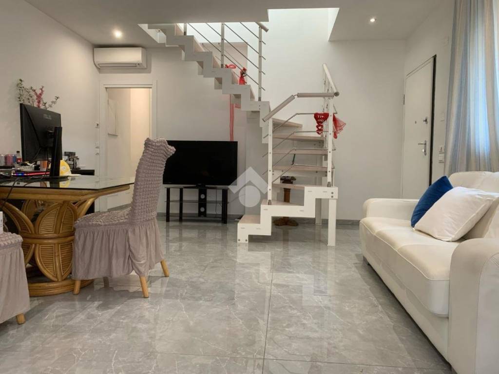 appartamento in affitto a Riccione in zona Alba