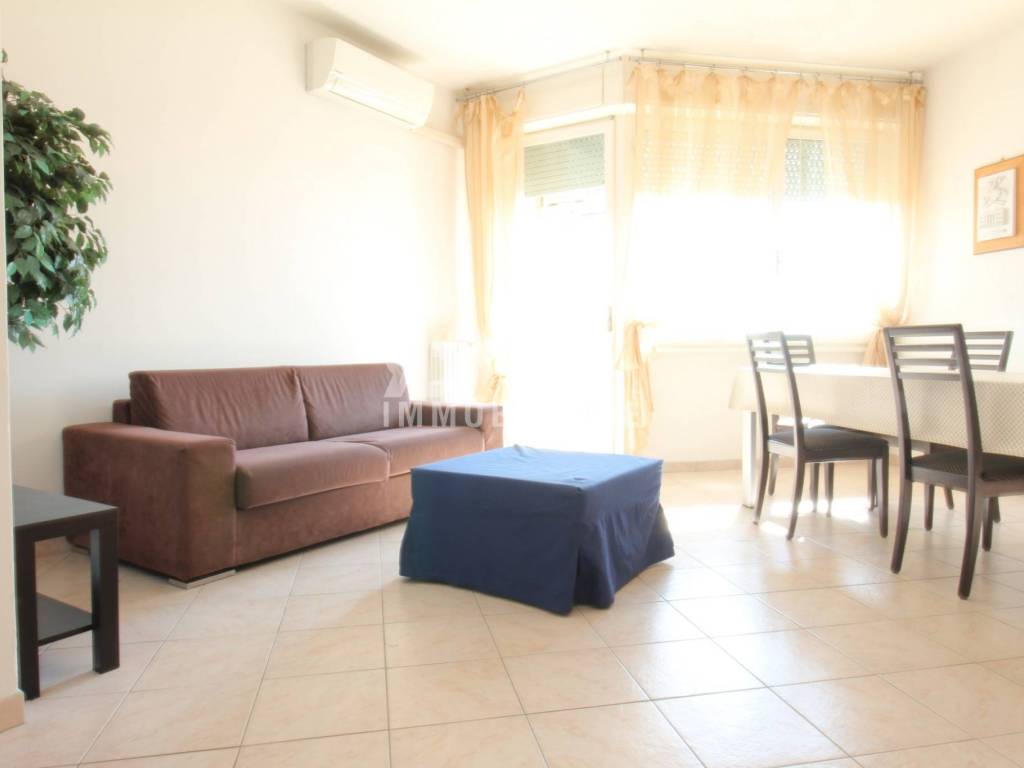 appartamento in affitto a Riccione in zona Centro Storico