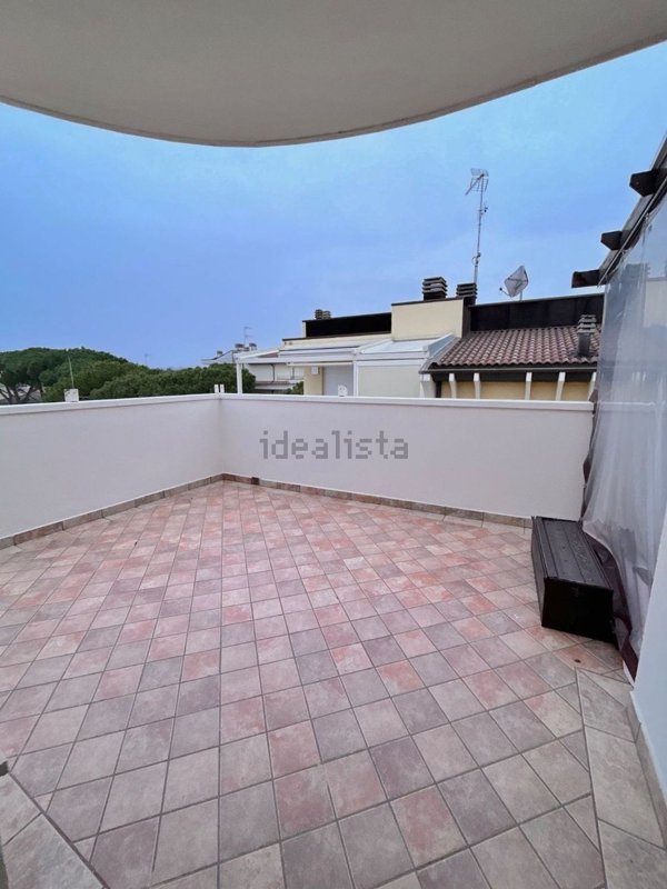 appartamento in affitto a Riccione in zona Alba