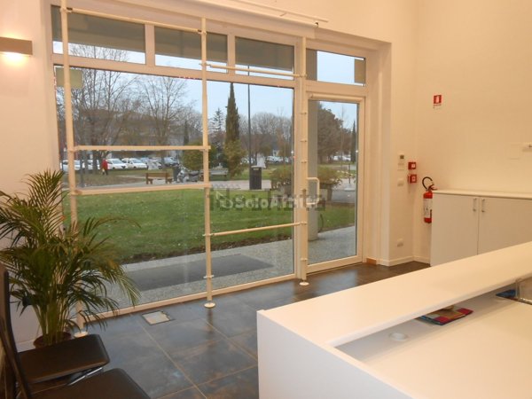 ufficio in affitto a Riccione in zona Alba