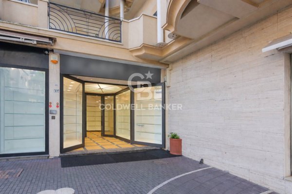 locale commerciale in affitto a Riccione