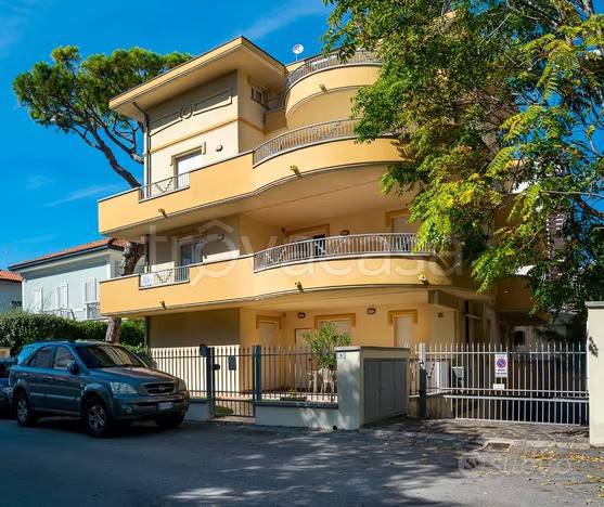 appartamento in affitto a Riccione in zona Alba